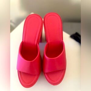Hot Pink Bulky Block Heel; Like New; Size 10